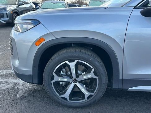 New 2026 Volkswagen Tiguan SE image 7