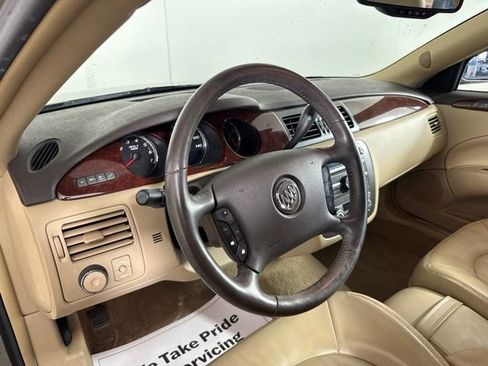 Used 2010 Buick Lucerne CXL w/ Driver Confidence Package FWD image 19