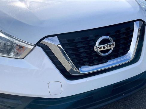 Used 2020 Nissan Kicks S image 28