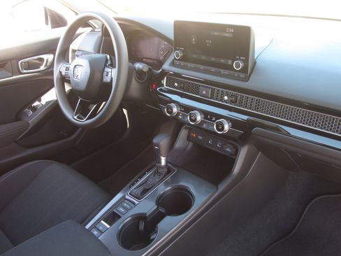 Certified 2025 Honda Civic LX image 9