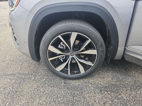 New 2026 Volkswagen Atlas SEL Premium R-Line image 23