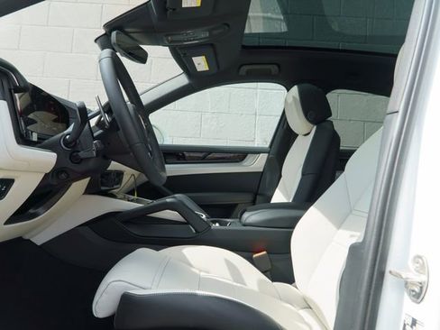 New 2026 Porsche Cayenne Coupe image 17