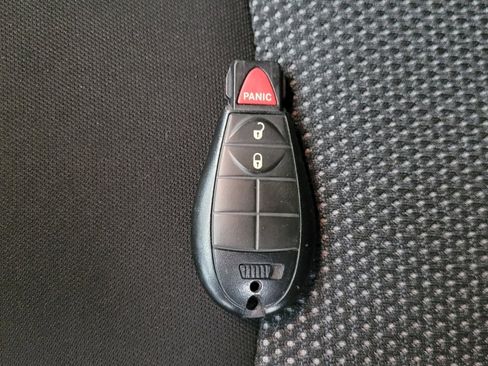 Used 2019 Jeep Cherokee Latitude w/ Popular Appearance Group image 32