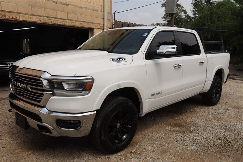 Used 2021 RAM 1500 Laramie w/ Off Road Group AWD/4WD image 3