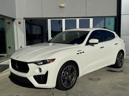 Certified 2022 Maserati Levante Modena image 4