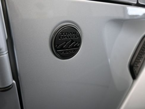 Certified 2024 Jeep Gladiator Sport image 47