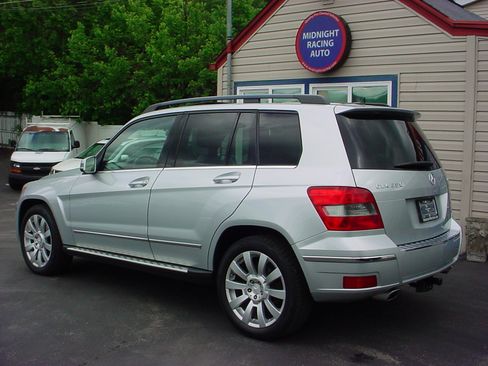 Used 2010 Mercedes-Benz GLK 350 4MATIC image 7