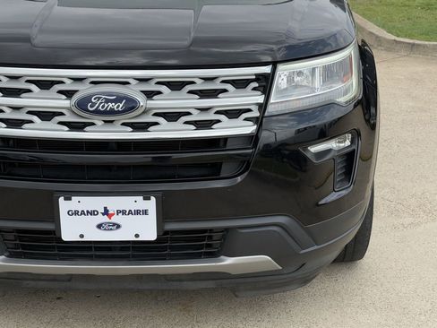 Used 2019 Ford Explorer XLT w/ Equipment Group 201A image 10