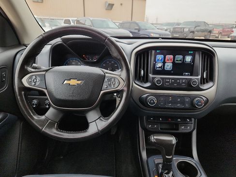 Used 2016 Chevrolet Colorado Z71 image 11