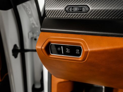 Used 2023 Lamborghini Urus S image 43