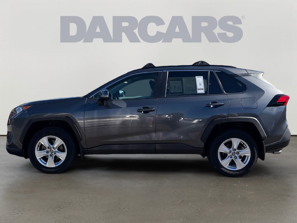 Used 2021 Toyota RAV4 XLE AWD/4WD image 4