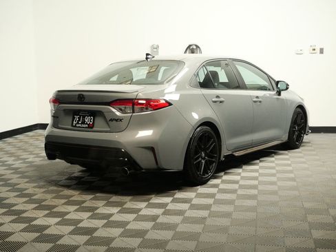 Used 2022 Toyota Corolla SE image 6