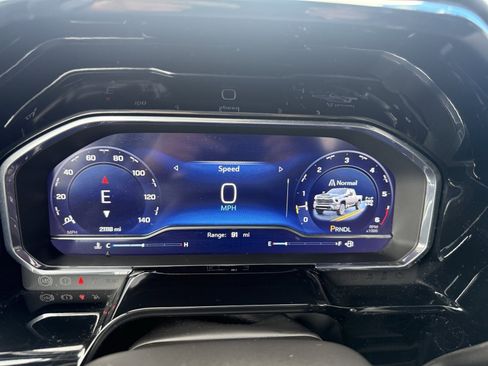 Used 2025 Chevrolet Silverado 2500 LT w/ All Star Edition image 31