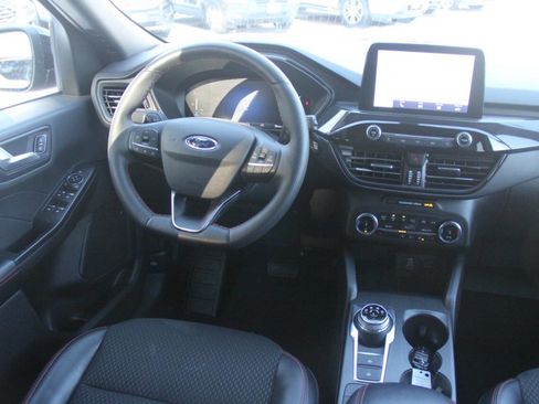 Certified 2025 Ford Escape ST-Line Select image 16