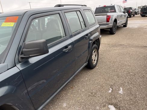 Used 2007 Jeep Patriot Sport w/ PWR Equipment Group image 7