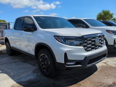 New 2025 Honda Ridgeline TrailSport+