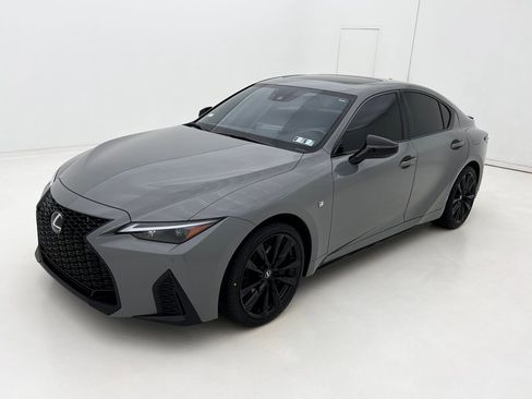 Used 2025 Lexus IS 350 F Sport w/ Navigation Package image 4