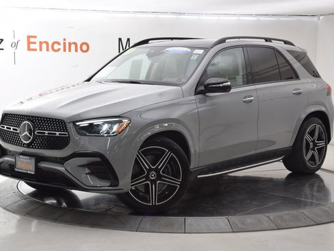 Used 2025 Mercedes-Benz GLE 450 4MATIC w/ AMG Line Exterior image 2