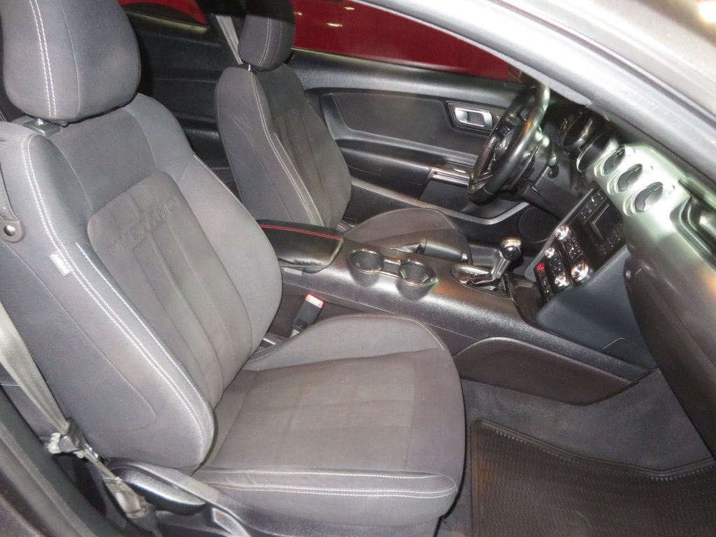 Used 2019 Ford Mustang GT RWD image 22