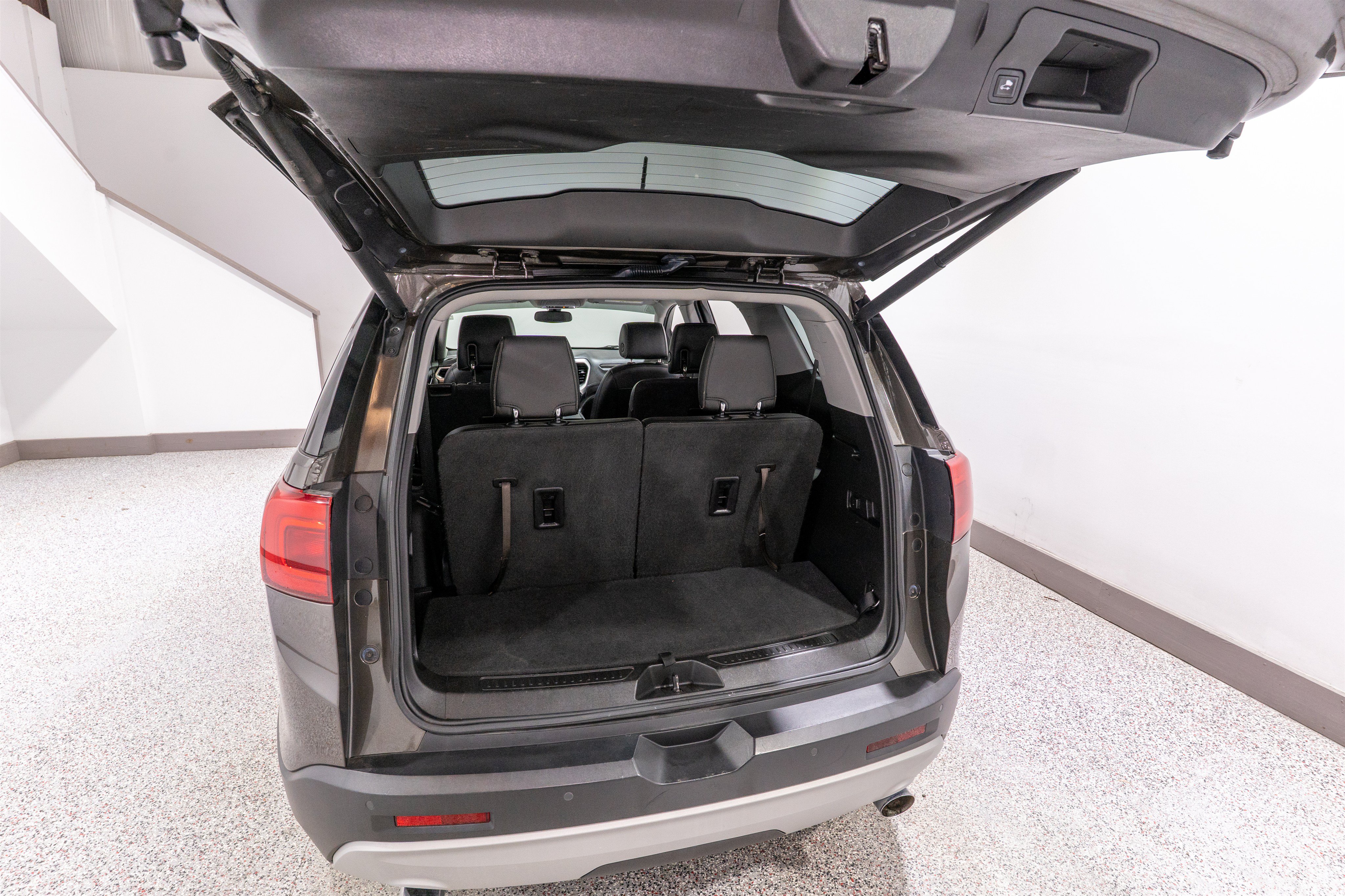 Used 2019 GMC Acadia SLT FWD image 33
