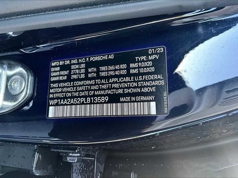 Used 2023 Porsche Macan T image 35