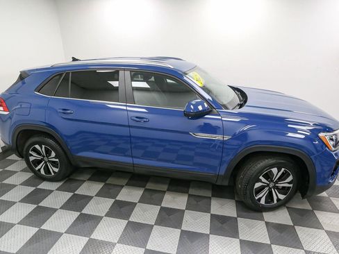 Certified 2025 Volkswagen Atlas Cross Sport SE AWD/4WD image 6