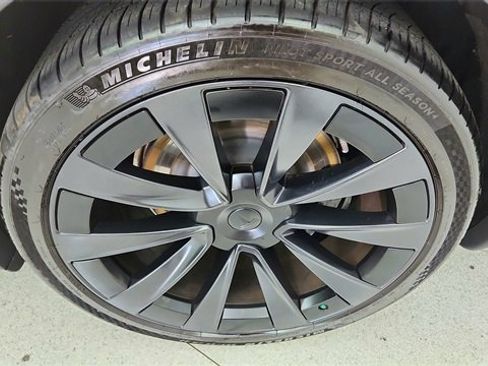 Used 2022 Tesla Model X Plaid image 62