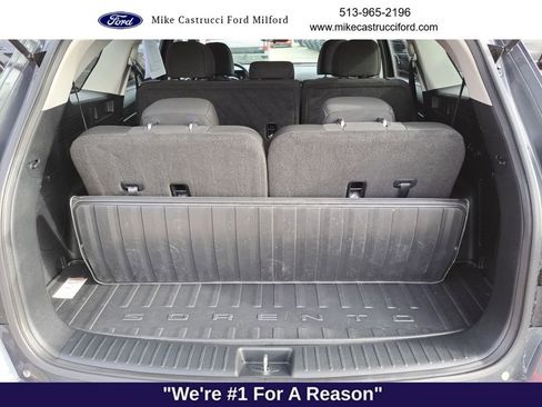 Used 2024 Kia Sorento LX image 25