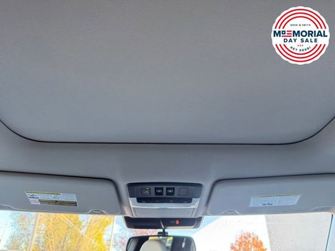 New 2025 Mitsubishi Outlander SEL AWD/4WD image 19