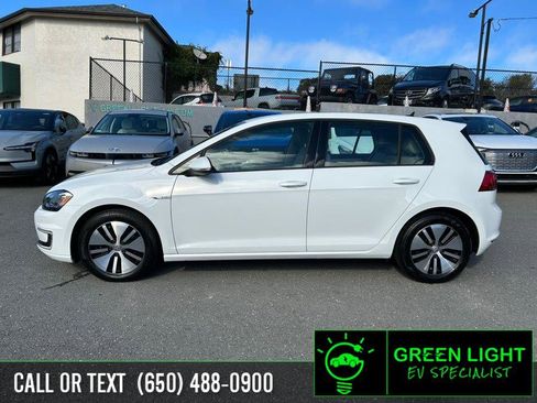 Used 2015 Volkswagen e-Golf SEL Premium image 8