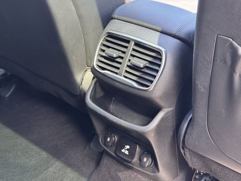 Used 2019 Hyundai Santa Fe AWD image 35