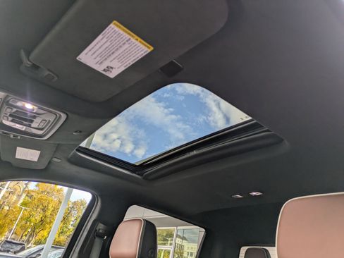 Used 2025 GMC Sierra 1500 Denali Ultimate image 25