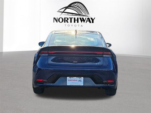 Certified 2025 Toyota Prius Limited image 5