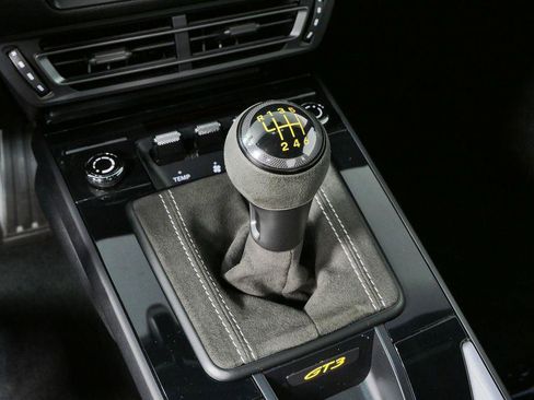 Certified 2024 Porsche 911 GT3 RWD image 18