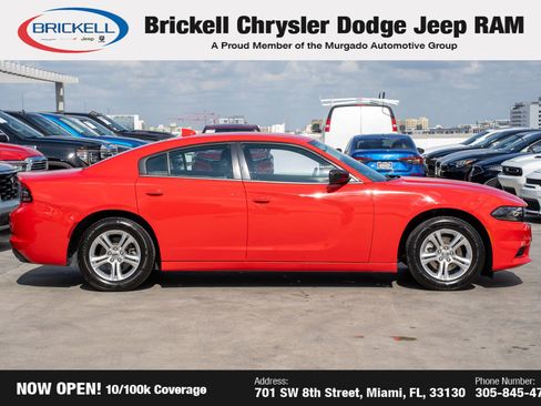 Used 2023 Dodge Charger SXT image 4