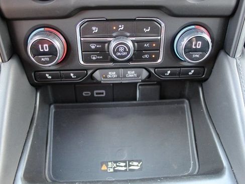 Used 2023 Chevrolet Tahoe LT AWD/4WD image 29