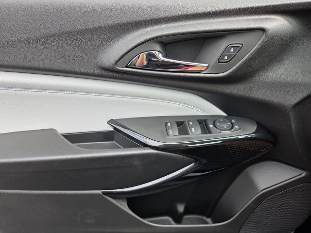 New 2026 Chevrolet Trax LT w/ Sunroof Package FWD image 12