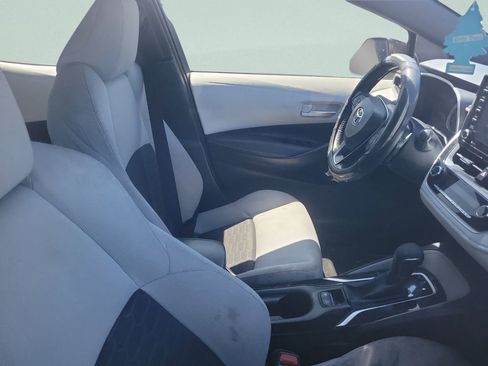 Used 2021 Toyota Corolla SE image 4