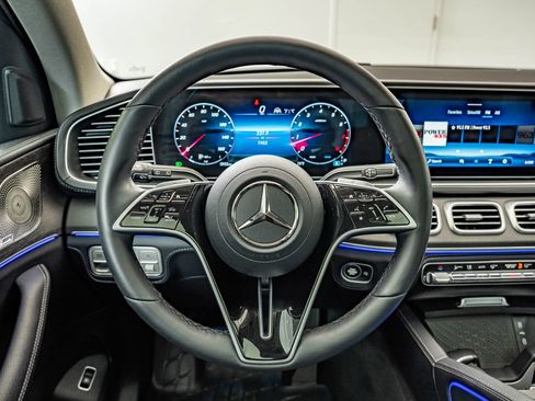 Certified 2025 Mercedes-Benz GLE 580 4MATIC image 24