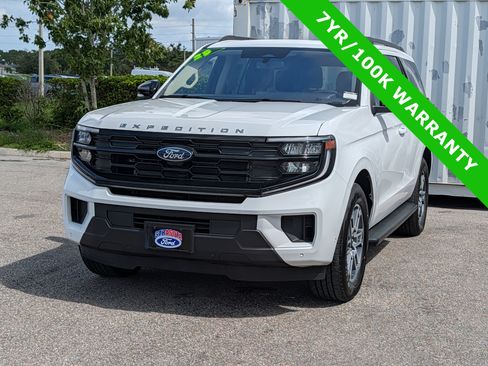 Certified 2025 Ford Expedition Active RWD image 8
