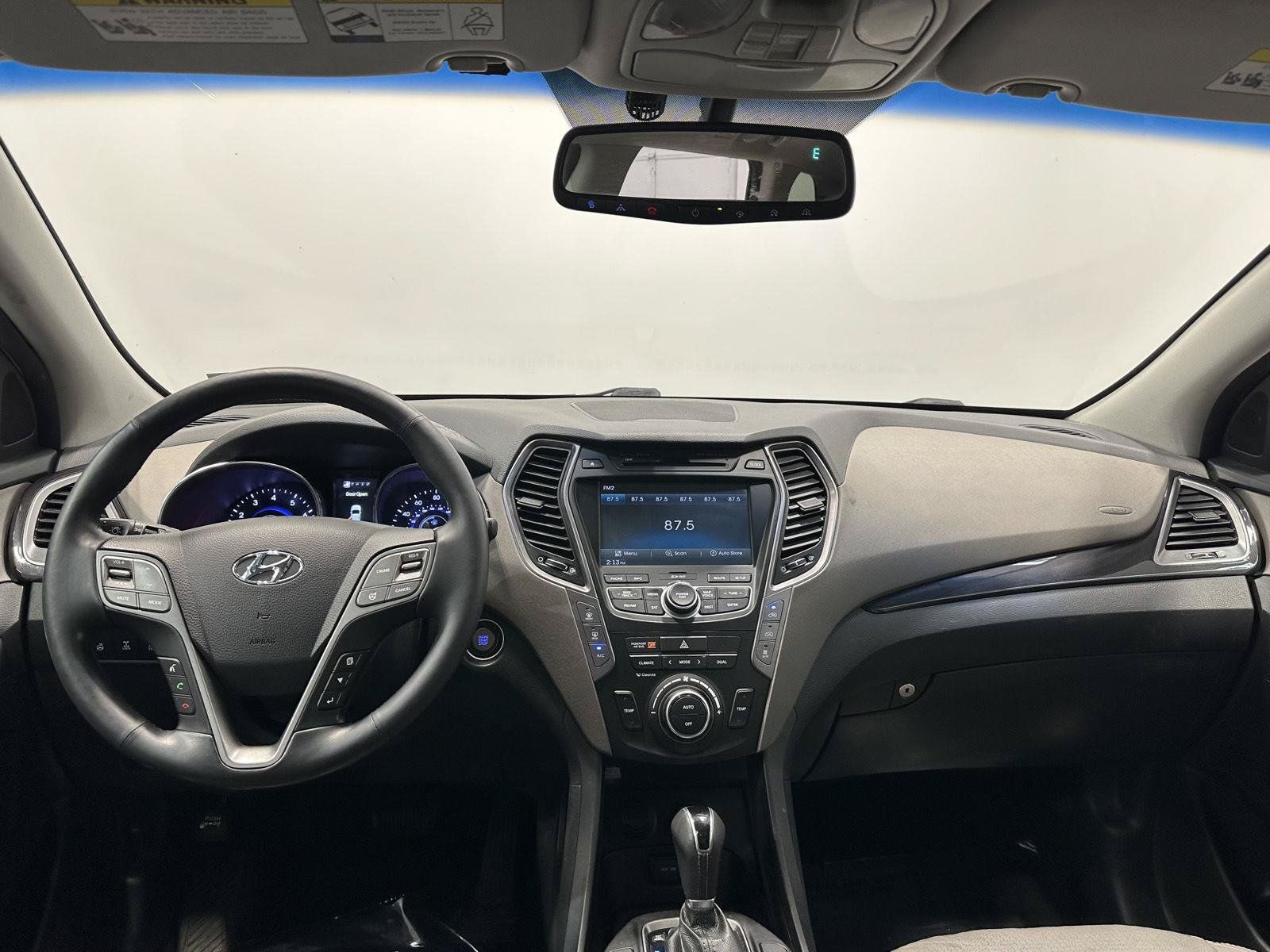 Used 2013 Hyundai Santa Fe Limited w/ Technology Pkg AWD/4WD image 20