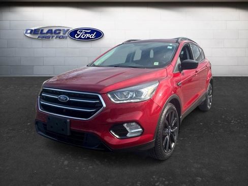 Used 2018 Ford Escape SE w/ SE Sport Appearance Package AWD/4WD image 1