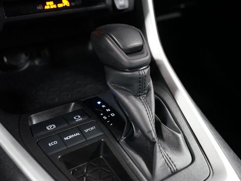 Certified 2024 Toyota RAV4 LE image 21