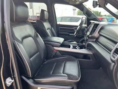Used 2020 RAM 1500 Laramie w/ Sport Appearance Package AWD/4WD image 10