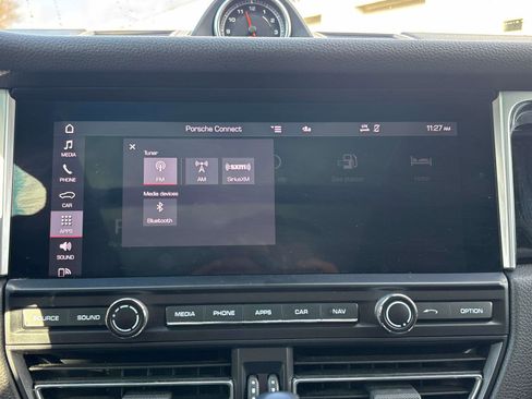 Used 2021 Porsche Macan w/ Driver Memory Package image 26