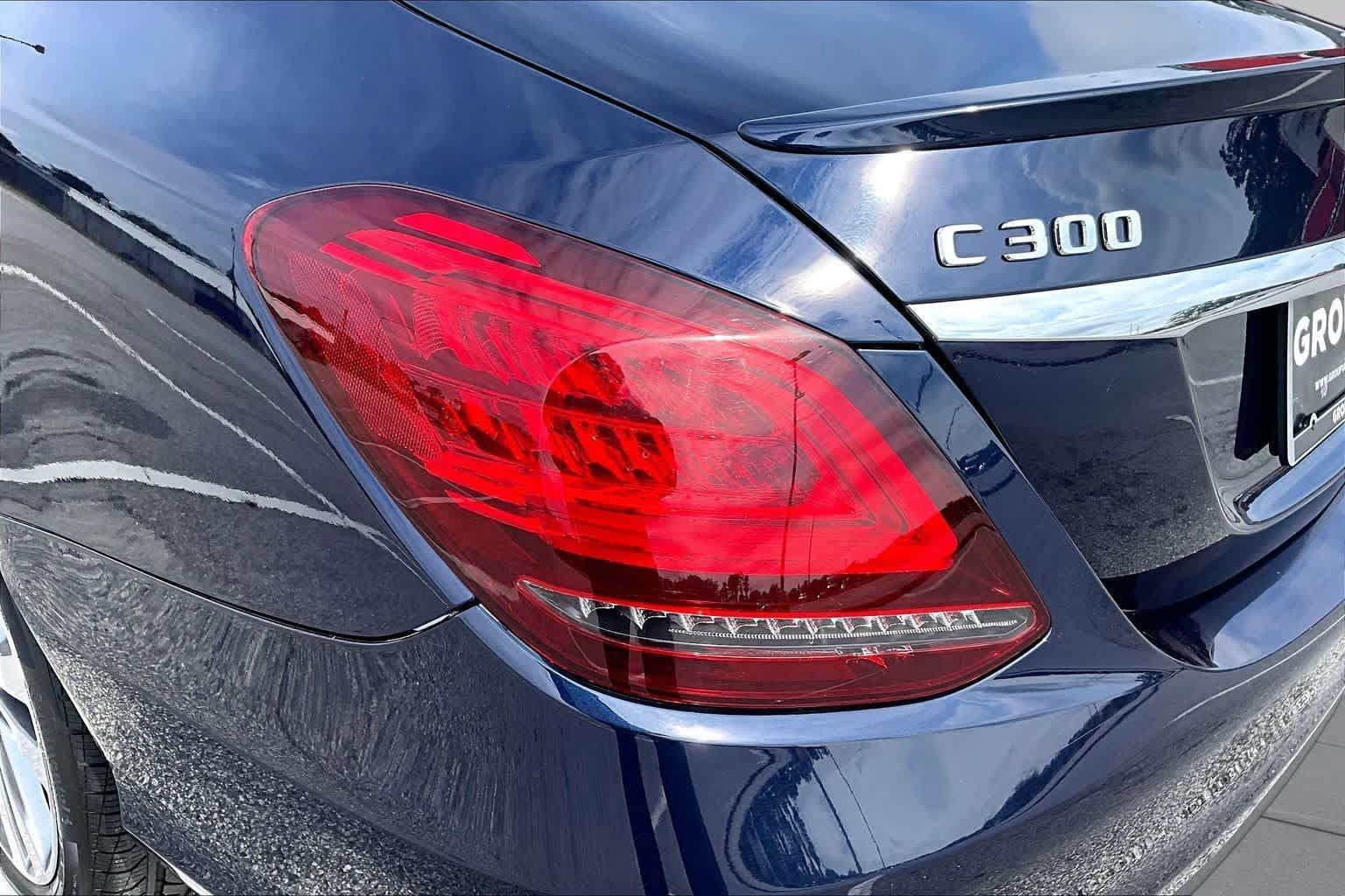 Used 2019 Mercedes-Benz C 300 4MATIC Sedan image 29