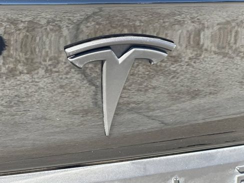 Used 2021 Tesla Model X Long Range AWD/4WD image 27