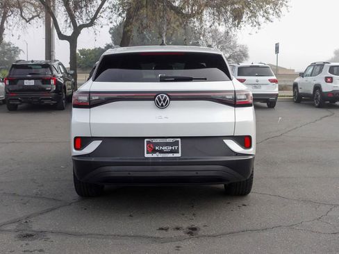 Used 2023 Volkswagen ID.4 S image 6