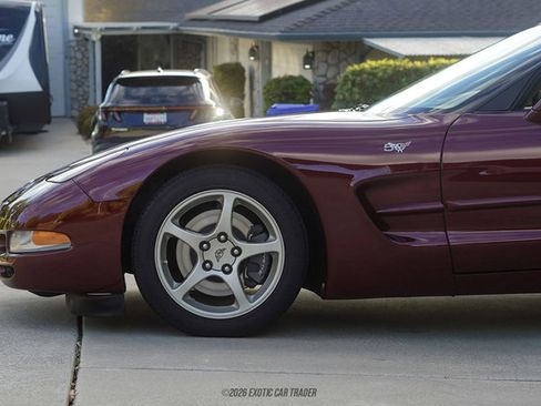 Used 2003 Chevrolet Corvette Convertible w/ Preferred Equipment Group1 RWD image 2