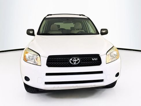 Used 2008 Toyota RAV4 4WD V6 image 2